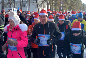 Символические 2023 метра пробежали хабаровчане во время «Забега обещаний»