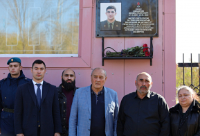 Всероссийский турнир по борьбе памяти героя спецоперации Мехмана Джафарова прошел в Комсомольске-на-Амуре
