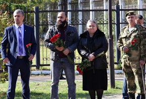 Всероссийский турнир по борьбе памяти героя спецоперации Мехмана Джафарова прошел в Комсомольске-на-Амуре